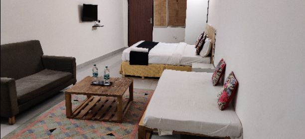 Hostel - Single Sharing