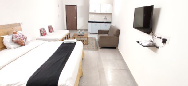 Hostel - Single Sharing