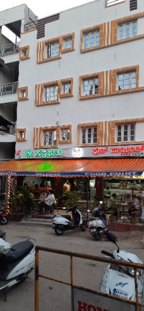 Hostel - Single Sharing