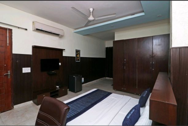 Hostel - Single · Double Sharing