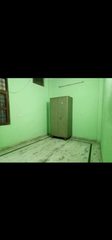 Hostel - Single Sharing
