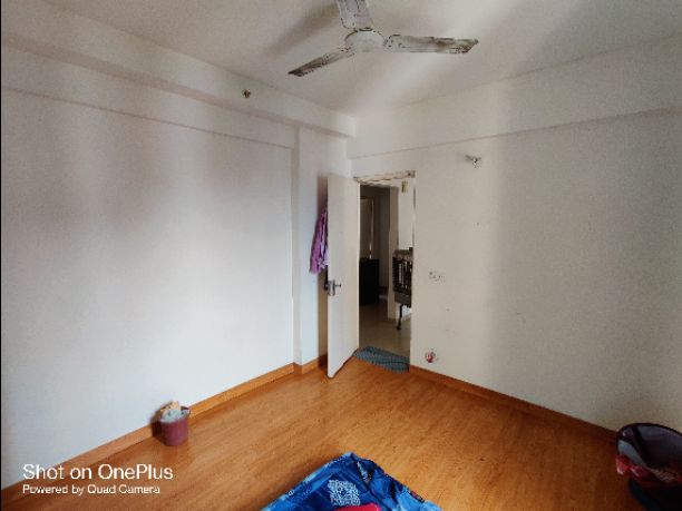 3BHK · Semi Furnished · Apartment