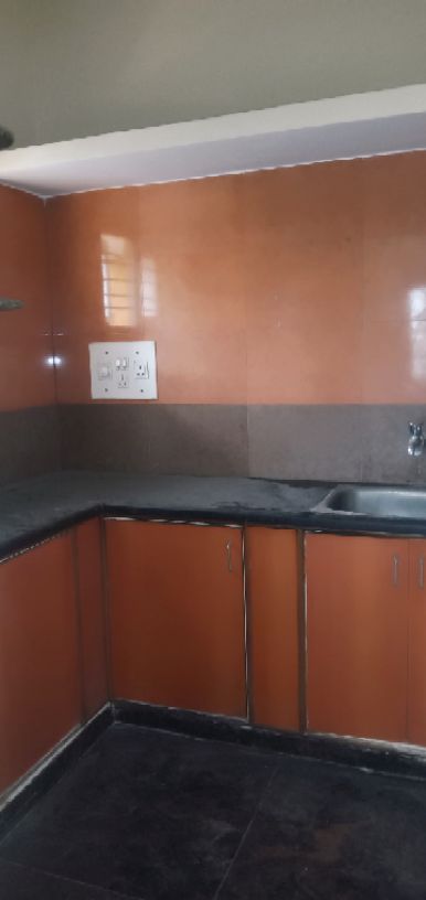 2BHK · Semi Furnished · Builder Floor