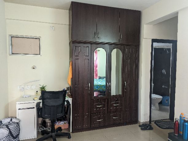 3BHK · Semi Furnished · Apartment