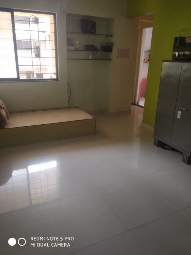 1BHK · Semi Furnished · Apartment
