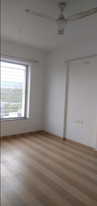 Single Room · Semi Furnished · Builder Floor