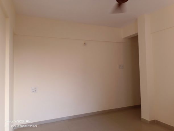 1BHK · Semi Furnished · Apartment