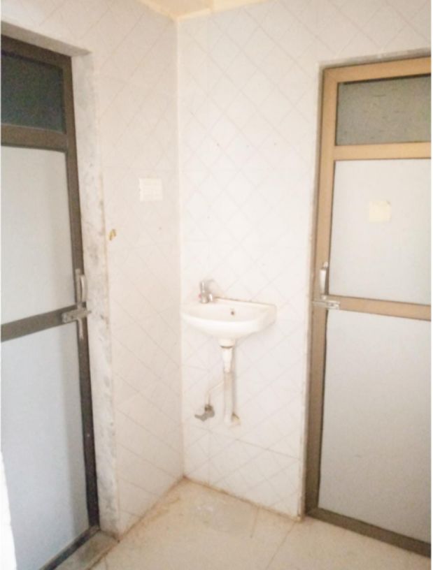 1BHK · Semi Furnished · Apartment