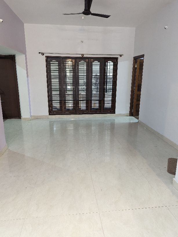2BHK · Semi Furnished · Builder Floor