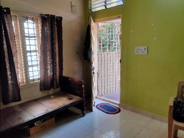 1RK · Semi Furnished · Builder Floor