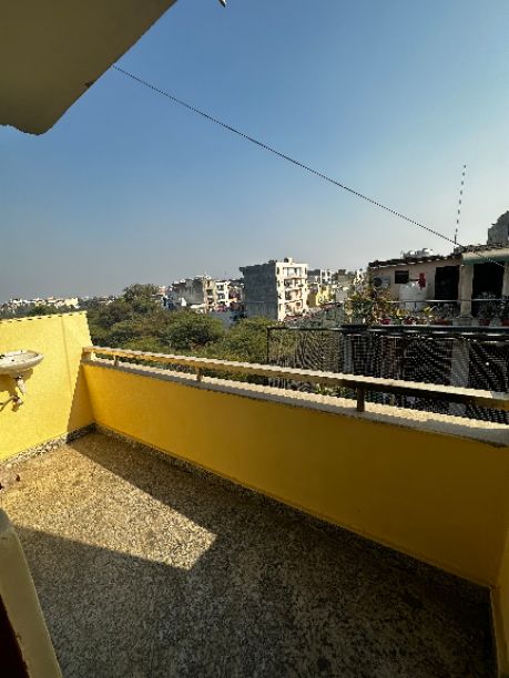 2BHK · Semi Furnished · Builder Floor