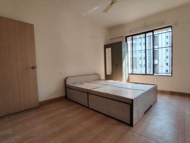 3BHK · Semi Furnished · Apartment