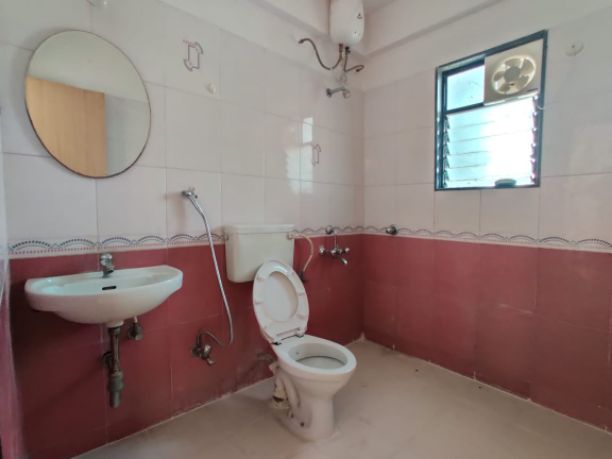 3BHK · Semi Furnished · Apartment