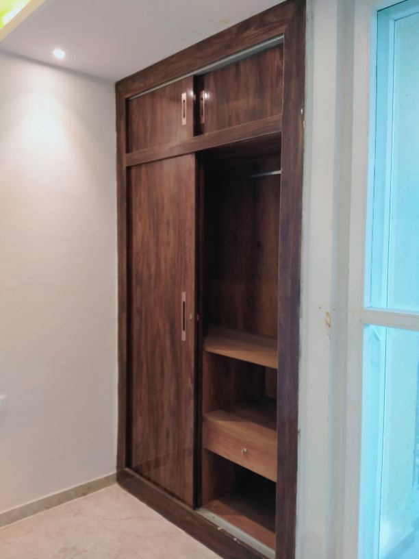 3BHK · Semi Furnished · Apartment
