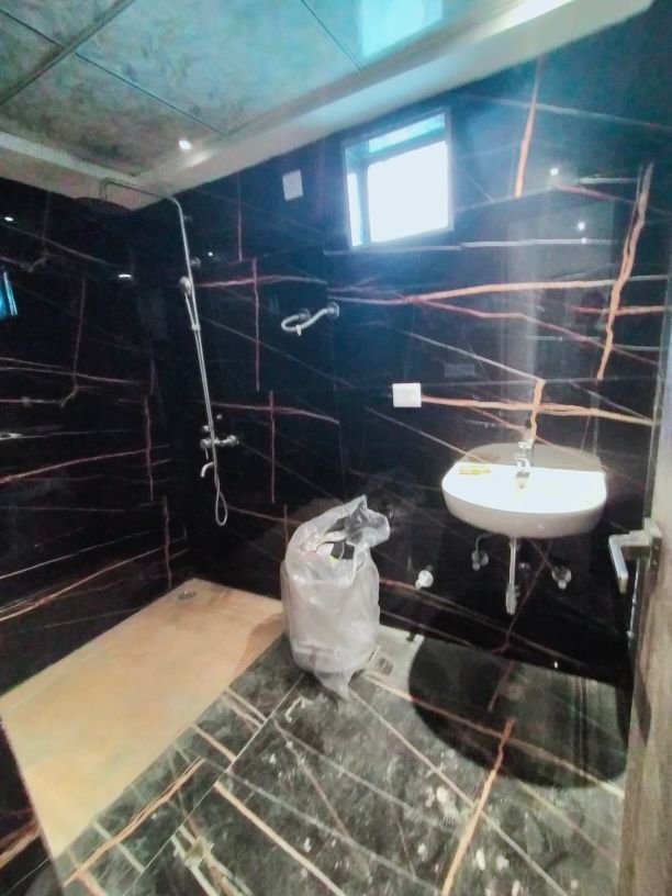 3BHK · Semi Furnished · Apartment