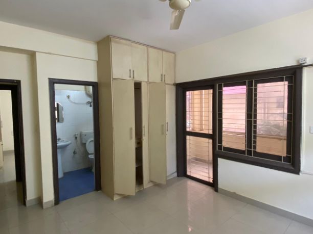 3BHK · Semi Furnished · Apartment