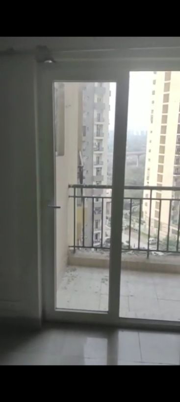 3BHK · Semi Furnished · Apartment