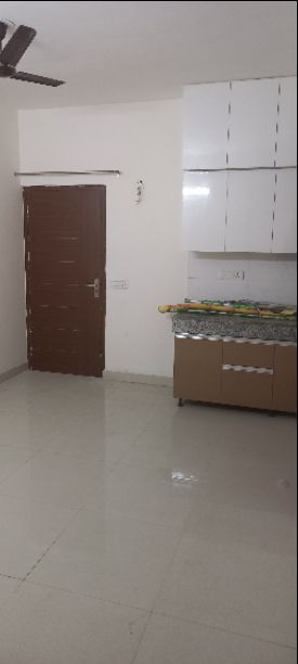 3BHK · Semi Furnished · Apartment
