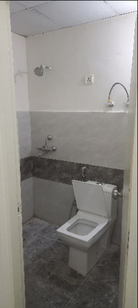 3BHK · Semi Furnished · Apartment
