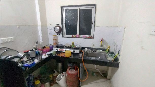 1BHK · Semi Furnished · Apartment
