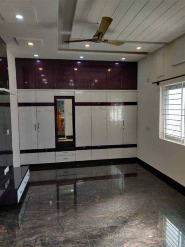 4BHK · Semi Furnished · Apartment