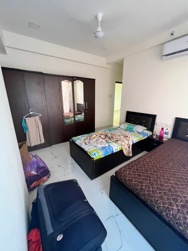 3BHK · Semi Furnished · Apartment