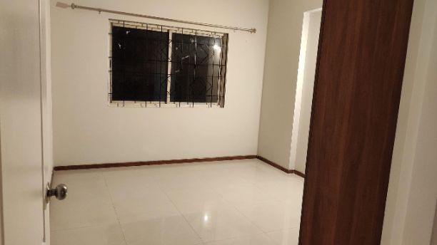 3BHK · Semi Furnished · Apartment