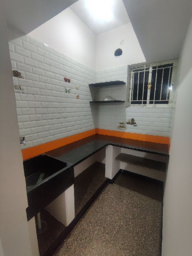 1BHK · Semi Furnished · Apartment