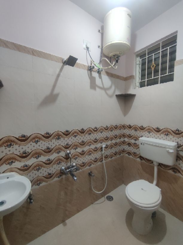 1BHK · Semi Furnished · Apartment