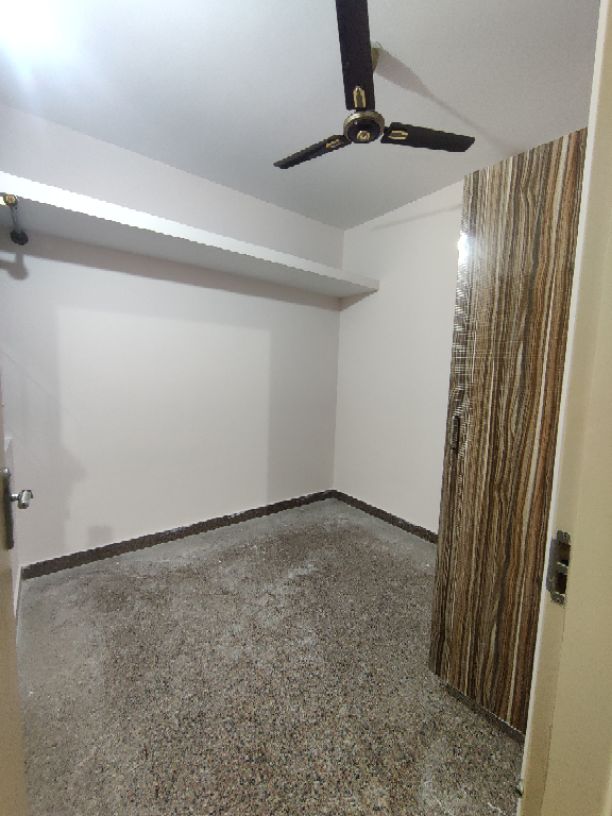 1BHK · Semi Furnished · Apartment