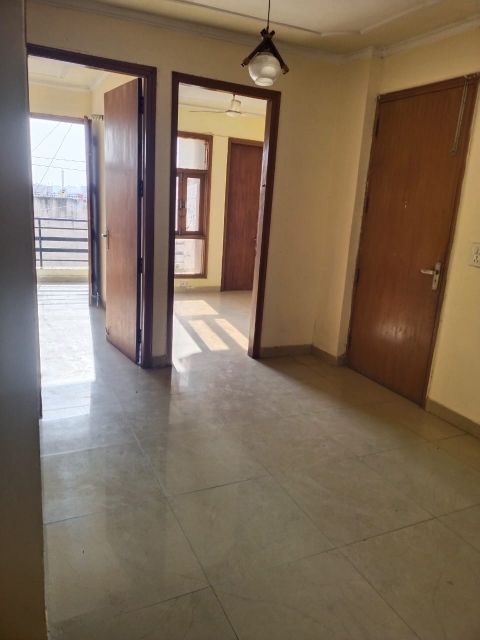 1BHK · Semi Furnished · Builder Floor