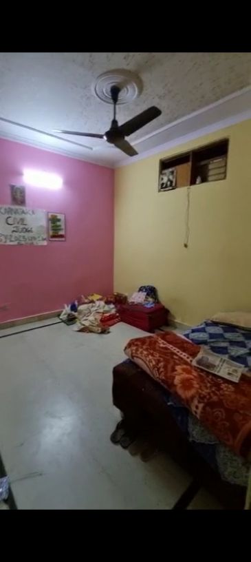 2BHK · Semi Furnished · Builder Floor