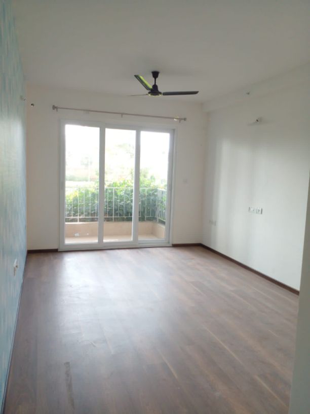 3BHK · Semi Furnished · Apartment
