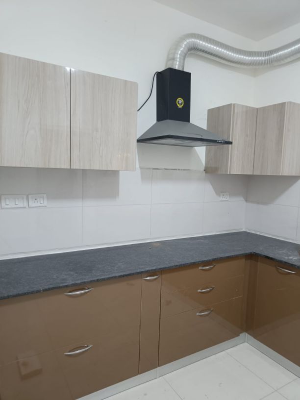 3BHK · Semi Furnished · Apartment
