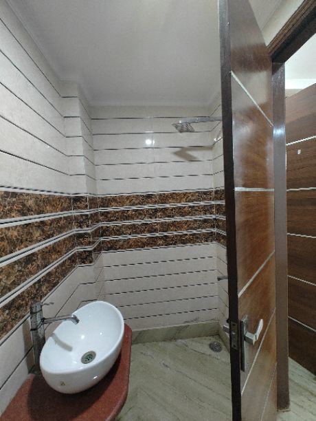 3BHK · Semi Furnished · Apartment