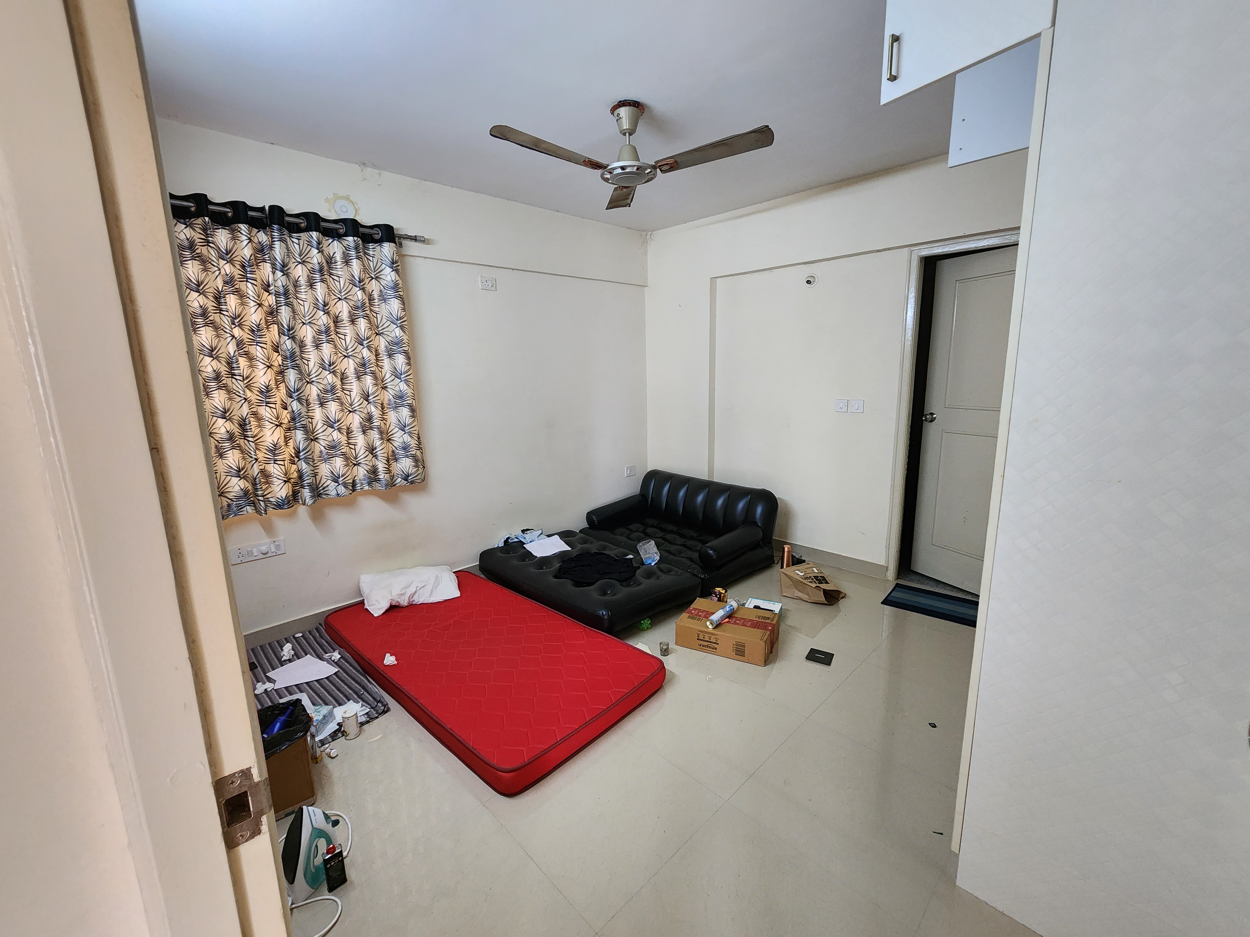 1BHK · Semi Furnished · Apartment