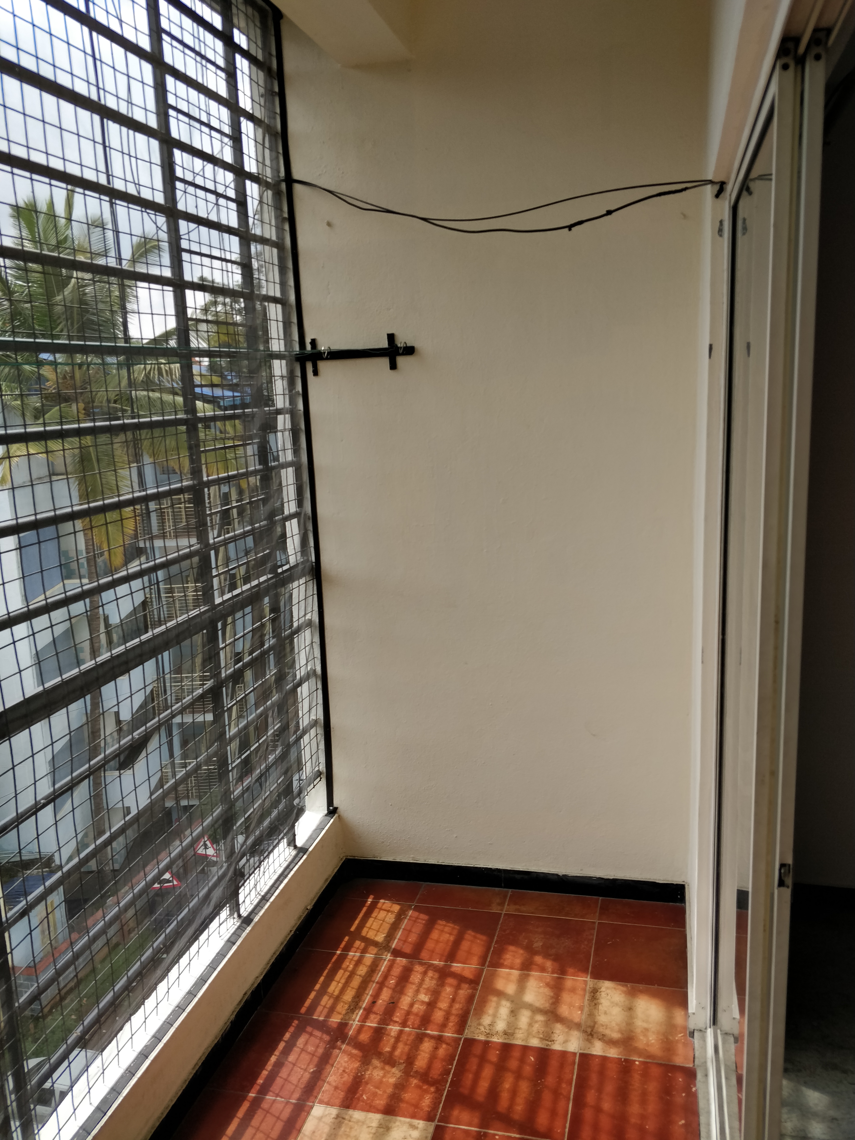 1BHK · Semi Furnished · Apartment