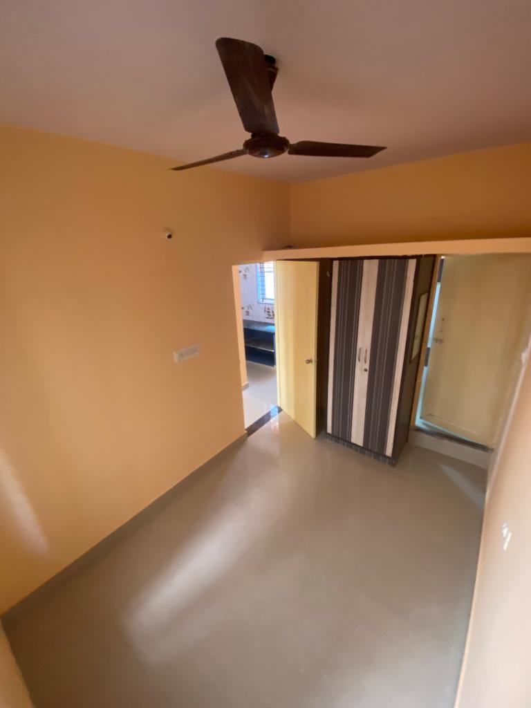 1BHK · Semi Furnished · Apartment