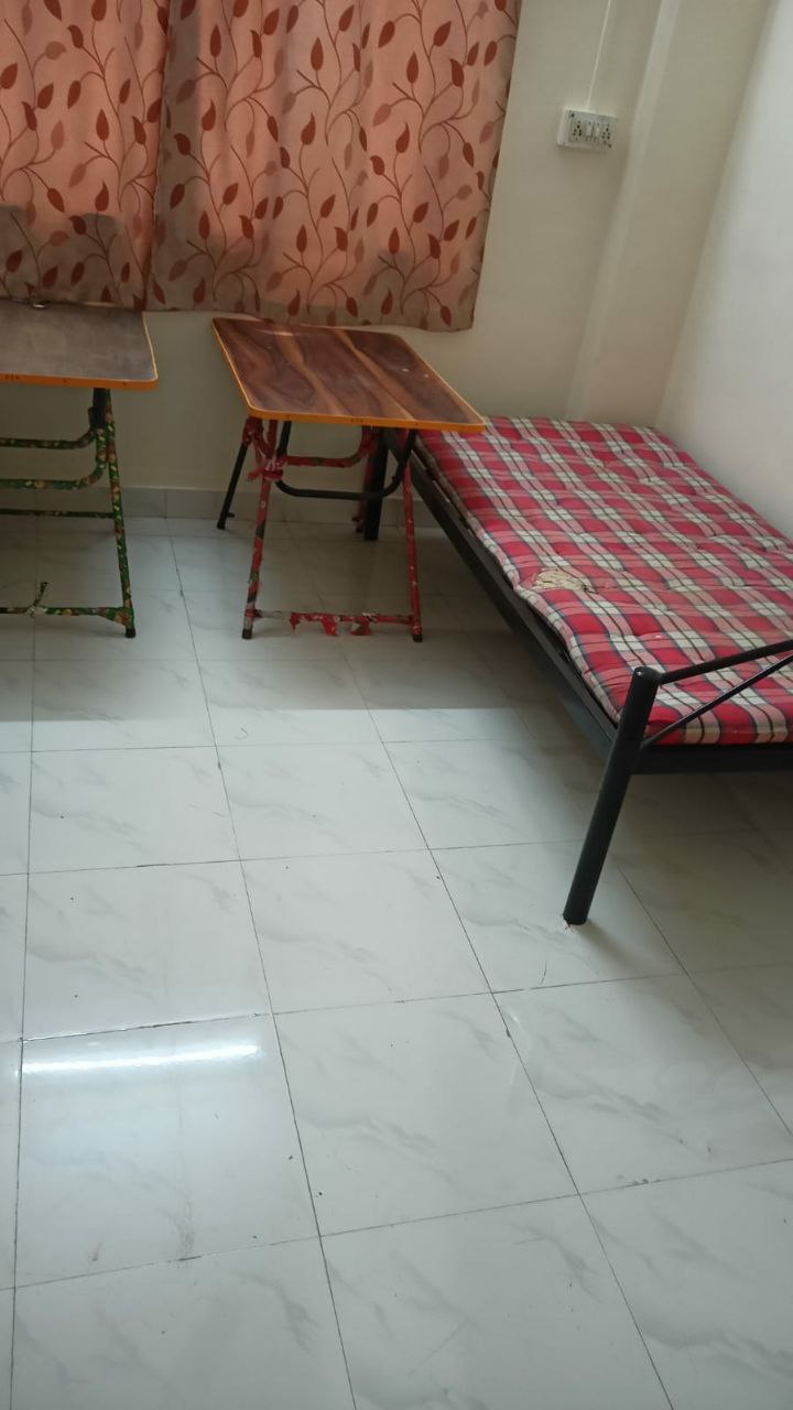 Hostel - Single Sharing