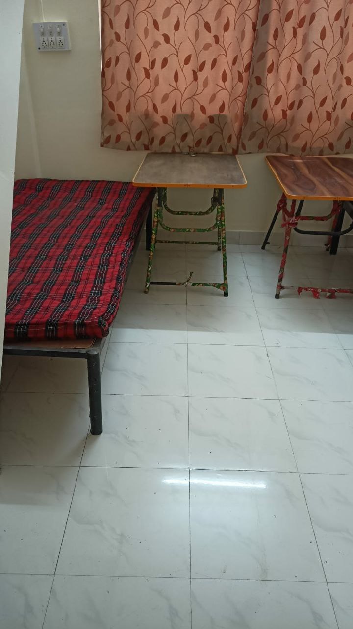 Hostel - Single Sharing