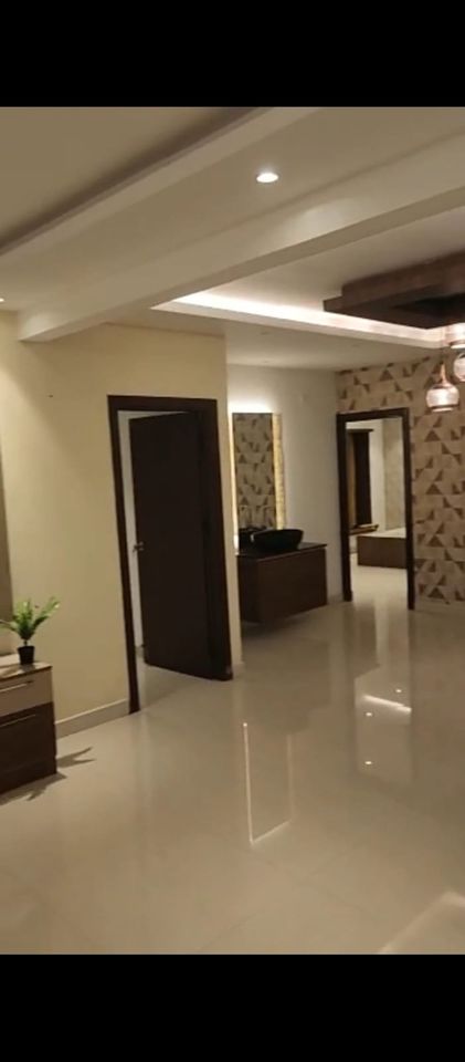 2BHK · Semi Furnished · Apartment