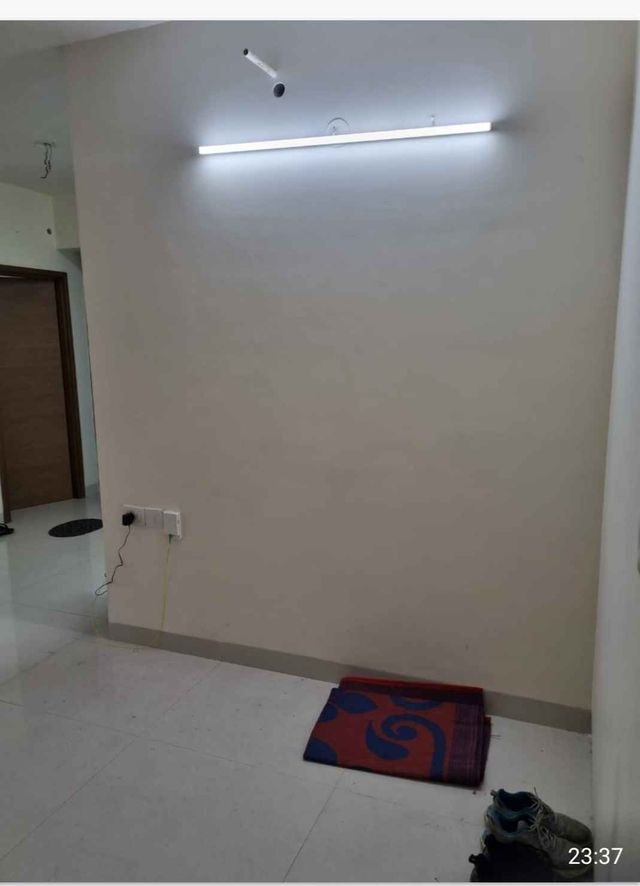 2BHK · Semi Furnished · Apartment