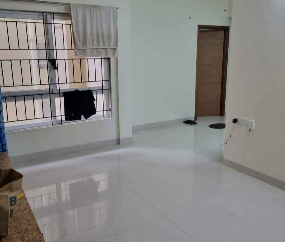 2BHK · Semi Furnished · Apartment