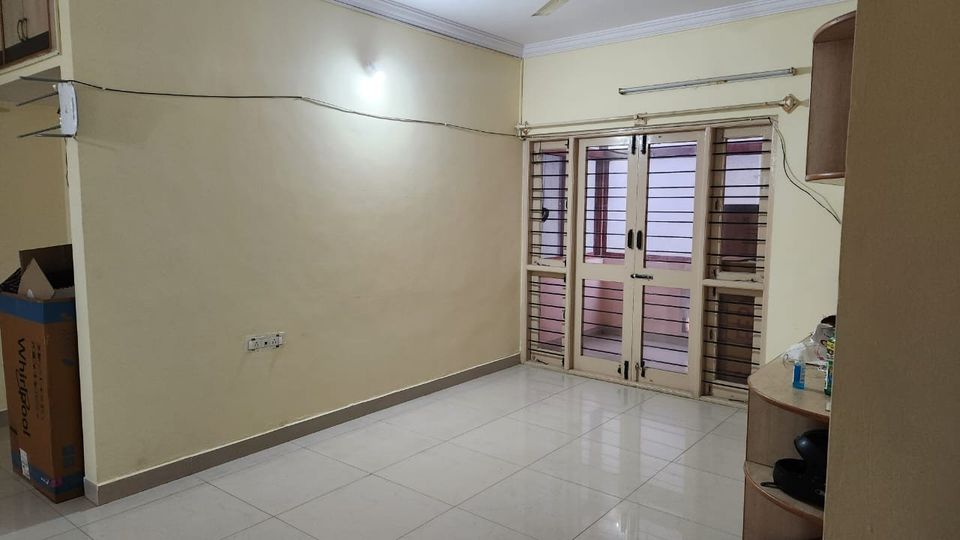 3BHK · Semi Furnished · Apartment