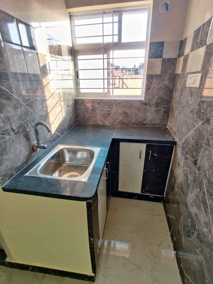 1BHK · Semi Furnished · Apartment