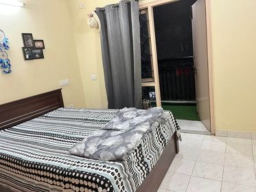 2BHK · Semi Furnished · Apartment