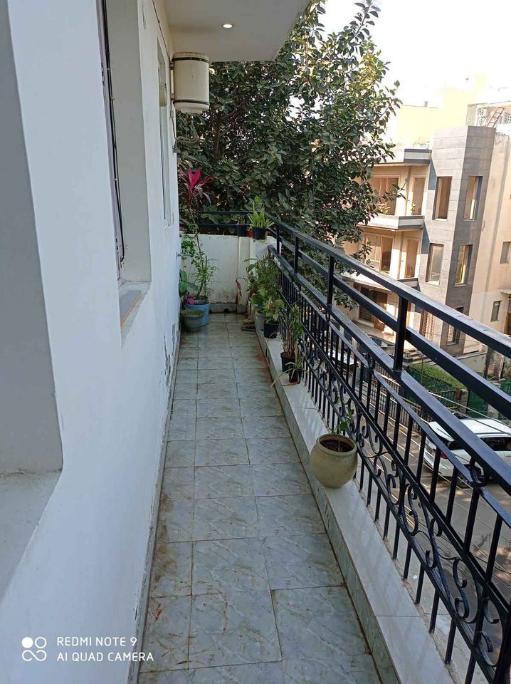 2BHK · Semi Furnished · Apartment