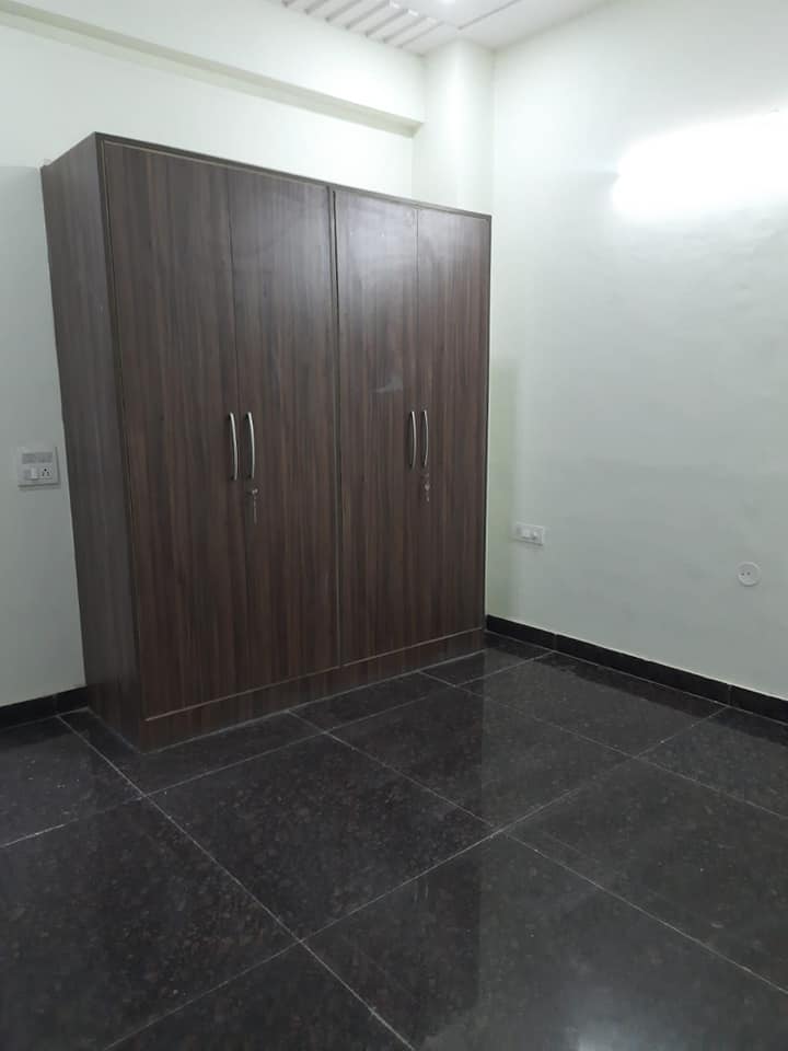 3BHK · Semi Furnished · Apartment