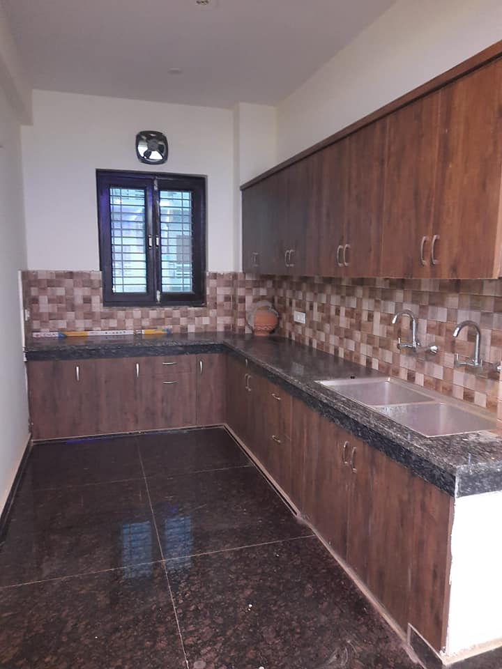 3BHK · Semi Furnished · Apartment