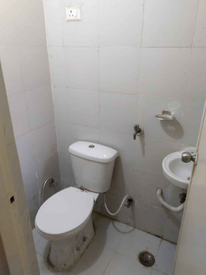 3BHK · Semi Furnished · Apartment